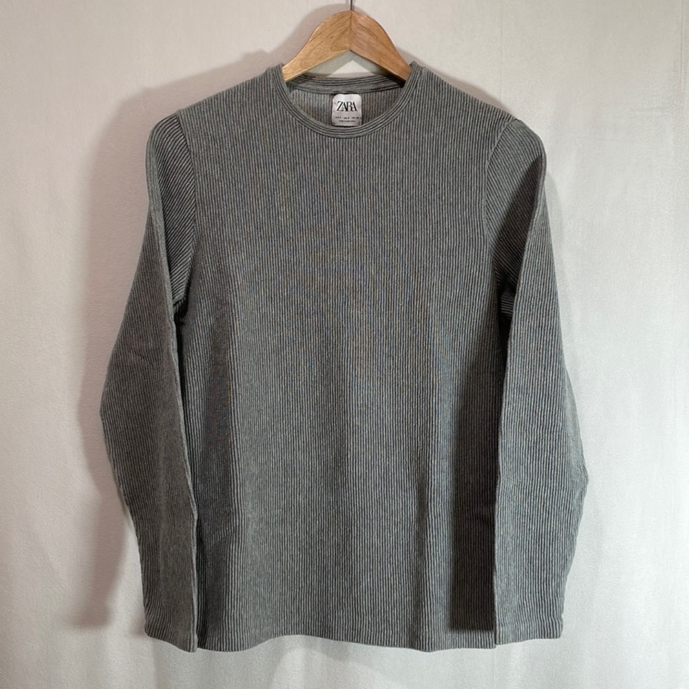 NWOT Zara Men’s Long Sleeve Crew Neck Sweater Gray Size Small